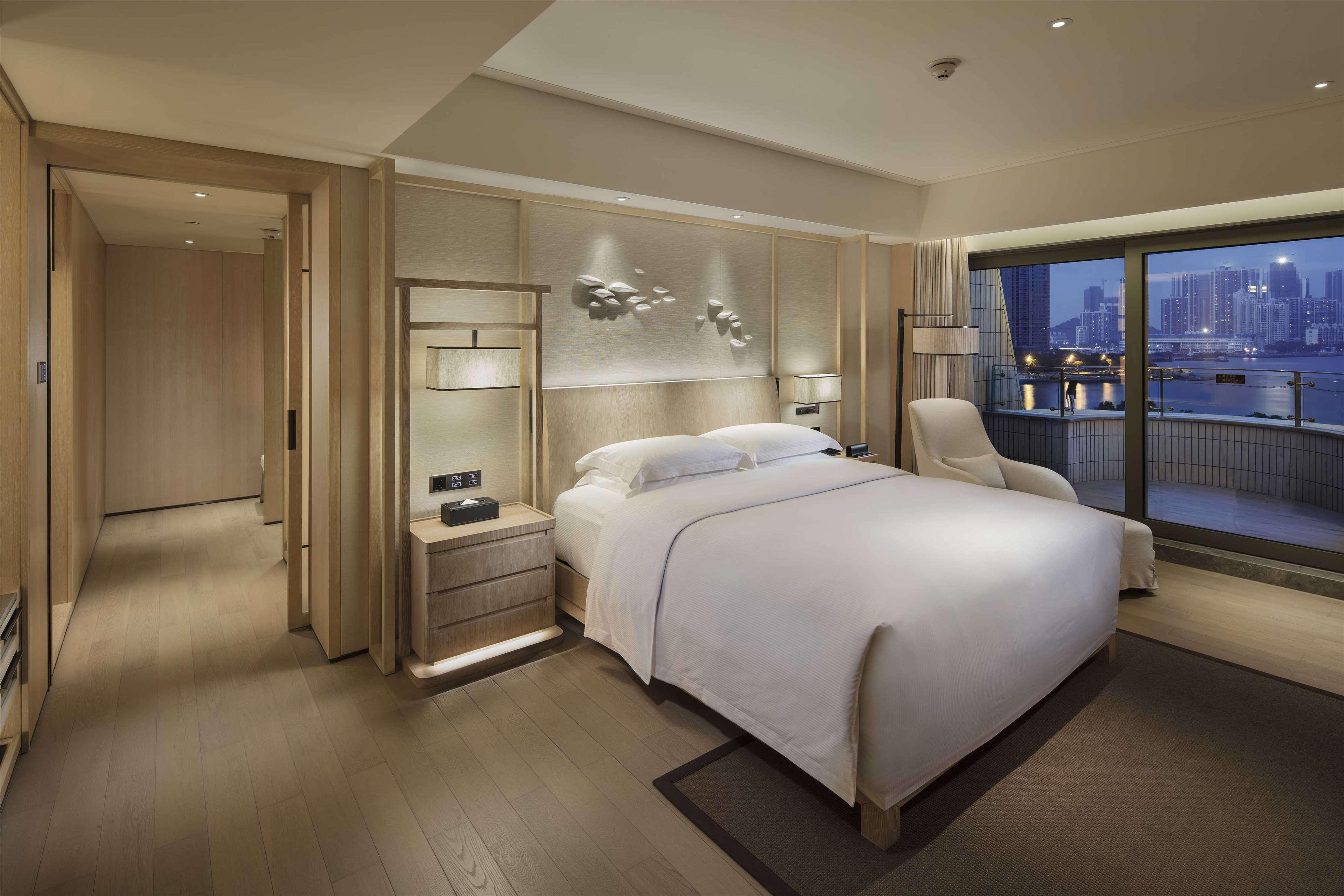 Hilton Shenzhen Shekou Nanhai Екстериор снимка