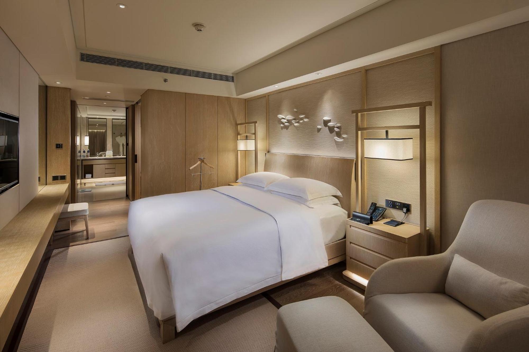 Hilton Shenzhen Shekou Nanhai Екстериор снимка