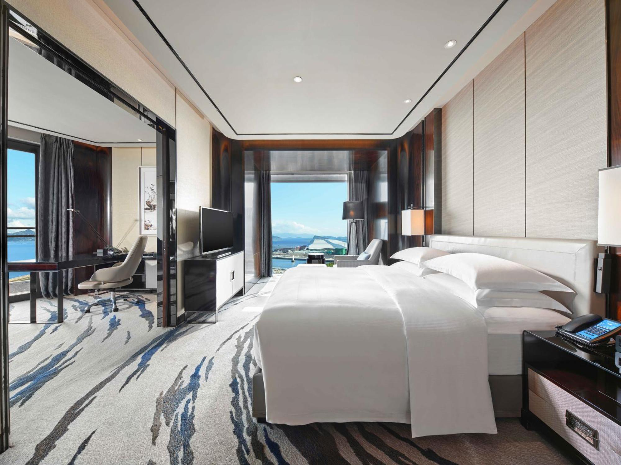Hilton Shenzhen Shekou Nanhai Екстериор снимка