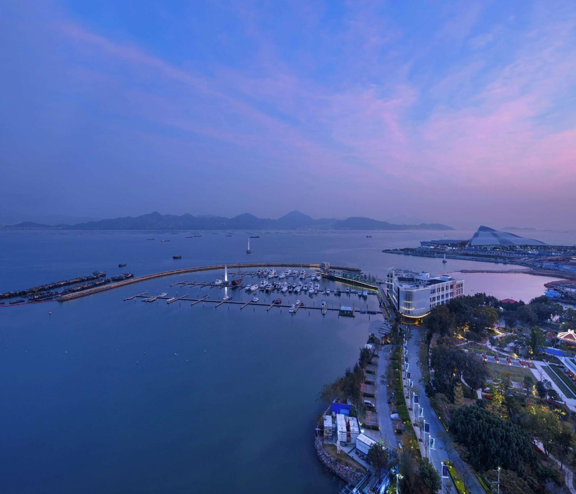 Hilton Shenzhen Shekou Nanhai Екстериор снимка